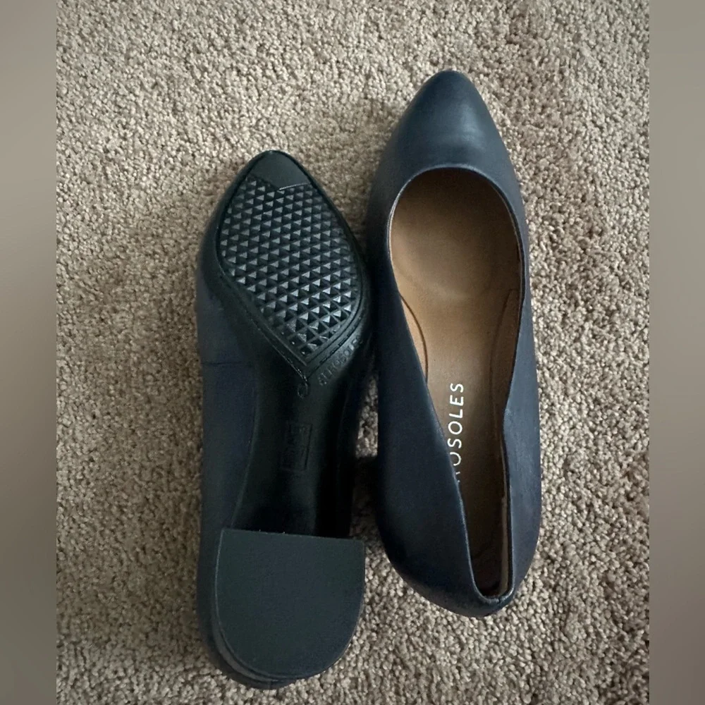 Aerosoles Silver Star Navy Pumps High Heels Memory Foam Size 9 - Picture 4 of 5